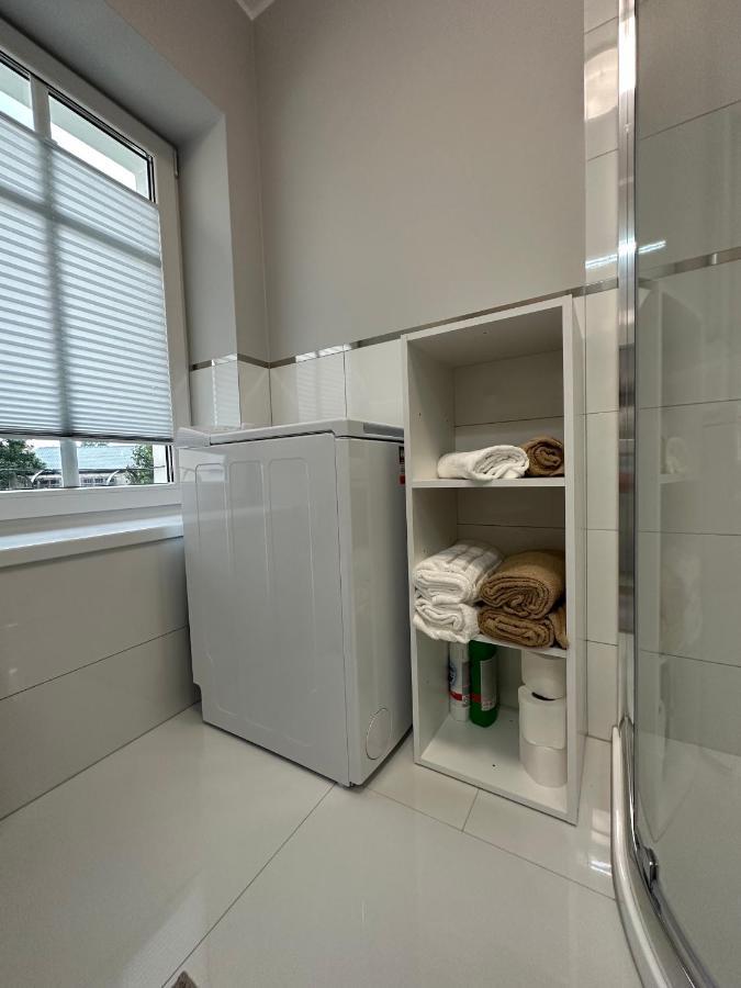 Apartament Przy Cieplickich Tezniach Jelenia Góra Екстериор снимка
