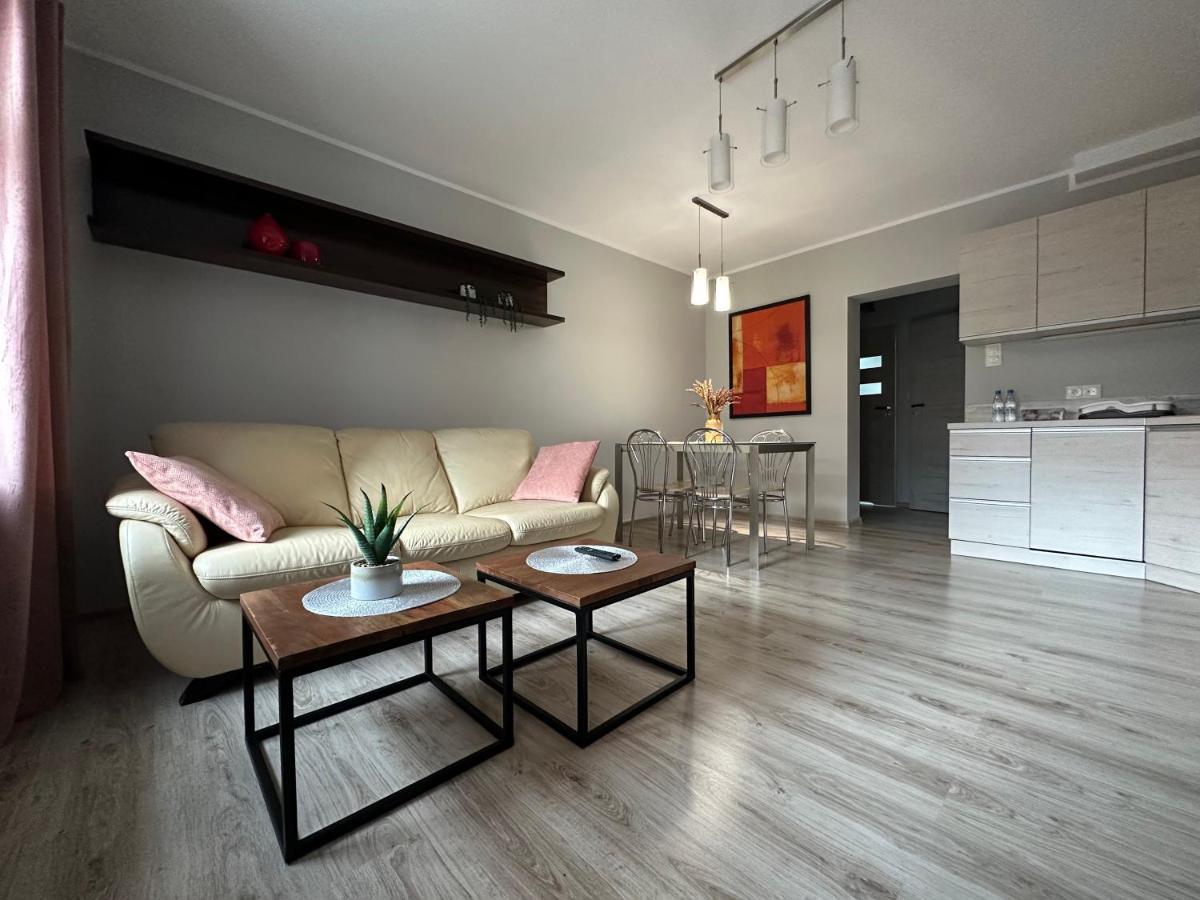 Apartament Przy Cieplickich Tezniach Jelenia Góra Екстериор снимка