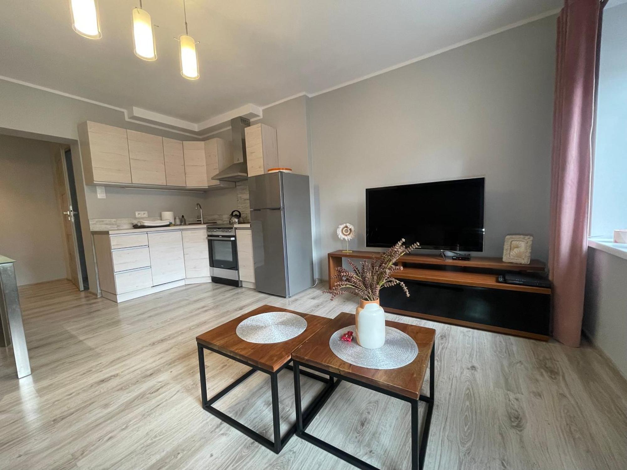 Apartament Przy Cieplickich Tezniach Jelenia Góra Екстериор снимка