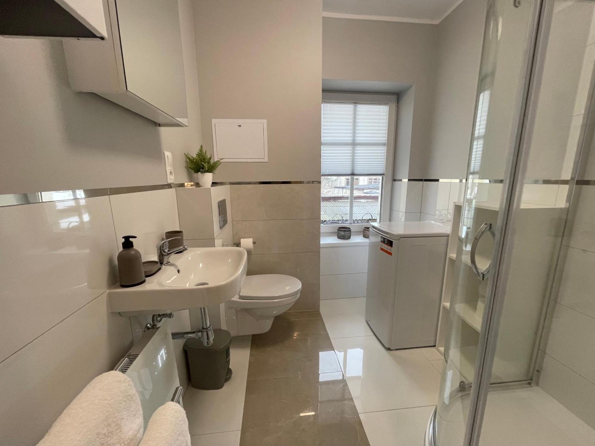 Apartament Przy Cieplickich Tezniach Jelenia Góra Екстериор снимка