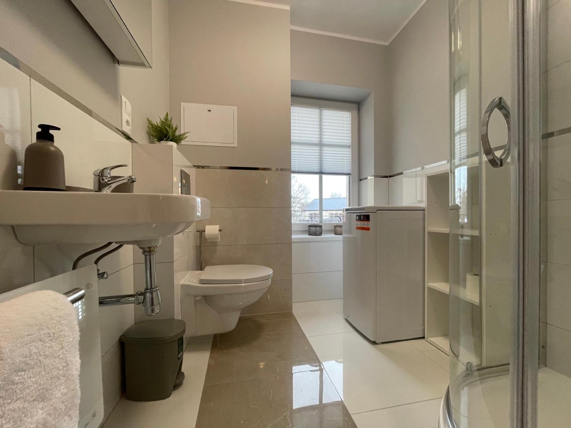 Apartament Przy Cieplickich Tezniach Jelenia Góra Екстериор снимка